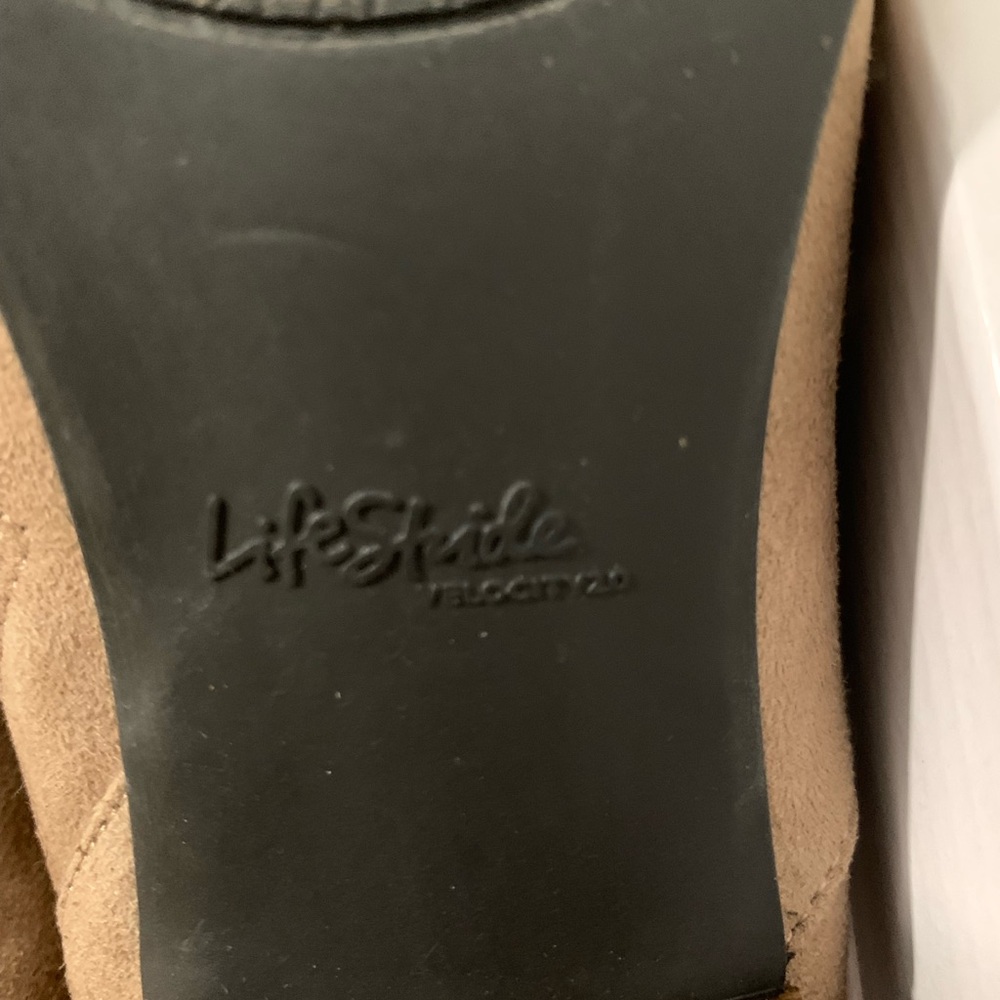 Life Stride Tan and Brown Ankle Boots - Picture 6 of 6